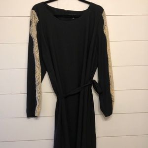 Lace sleeve shift dress